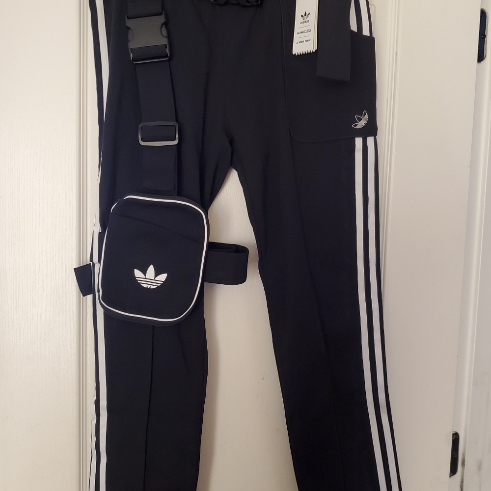 Adidas Outfit - Size Large